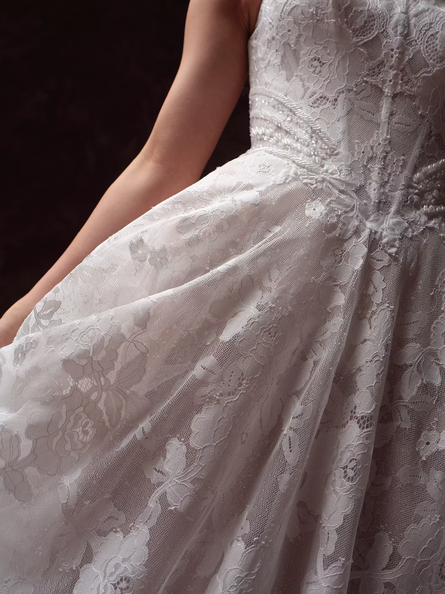 Glitter Tulle A-Line Wedding Dress with Cat Eye Neckline